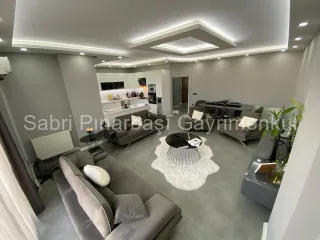 SABRİ PINARBAŞI'dan EDREMİT'te SATILIK LÜKS DAİRE
