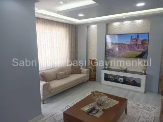 SABRİ PINARBAŞI'dan AKÇAY MERKEZ'de SATILIK 2+1 DAİRE
