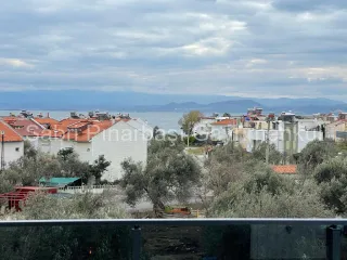GÜRE 'de DENİZ 'e YAKIN SATILIK VİLLA