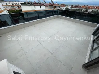 GÜRE 'de DENİZ 'e YAKIN SATILIK VİLLA