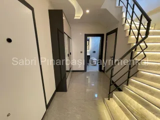 GÜRE 'de DENİZ 'e YAKIN SATILIK VİLLA