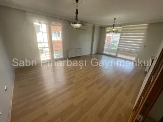 SABRİ PINARBAŞI'dan EDREMİT MERKEZ'de SATILIK 3+1 DAİRE