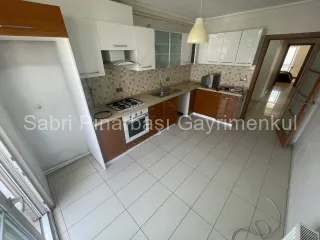 SABRİ PINARBAŞI'dan EDREMİT MERKEZ'de SATILIK 3+1 DAİRE
