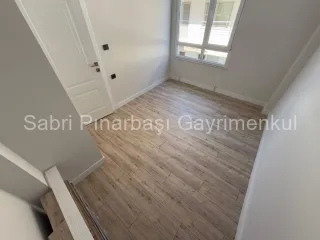 SABRİ PINARBAŞI'dan AKÇAY MERKEZ'de SATILIK FULL YAPILI 2+1 DAİRE