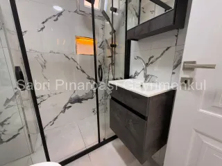 SABRİ PINARBAŞI'dan AKÇAY MERKEZ'de SATILIK FULL YAPILI 2+1 DAİRE
