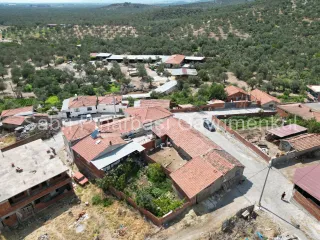 SABRİ PINARBAŞI'ndan HAVRAN ÇAMDİBİ'nde SATILIK 556m2 ARSA İÇİNDE KÖY EVİ