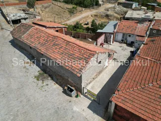 SABRİ PINARBAŞI'ndan HAVRAN ÇAMDİBİ'nde SATILIK 556m2 ARSA İÇİNDE KÖY EVİ