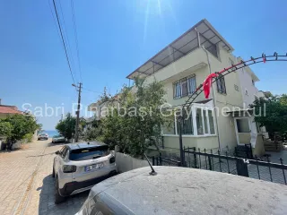 SABRİ PINARBAŞI'dan ALTINOLUK'ta DENİZ'e 50m SATILIK MÜSTAKİL