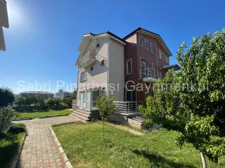 SABRİ PINARBAŞI'dan TEK YETKİLİ CENNETYATAĞIN'da SATILIK 4+1 VİLLA