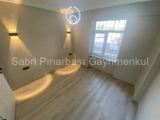 SABRİ PINARBAŞI'dan ALTINKUM'da ŞIK TASARIMLI SATILIK 3+1 DAİRE