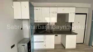 SABRİ PINARBAŞI'dan AKÇAY'da DENİZ'e ÇOK YAKIN SATILIK SIFIR 1+1 DAİRE