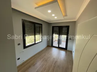 SABRİ PINARBAŞI GAYRİMENKUL'den GÜRE ÇAMLIBEL'de SATILIK 6+1 SIFIR VİLLA