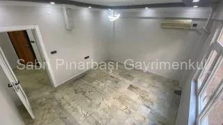 SABRİ PINARBAŞI'dan AKÇAY'da SATILIK YÜKSEK GİRİŞ 2+1 DAİRE
