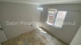 SABRİ PINARBAŞI'dan AKÇAY'da SATILIK YÜKSEK GİRİŞ 2+1 DAİRE
