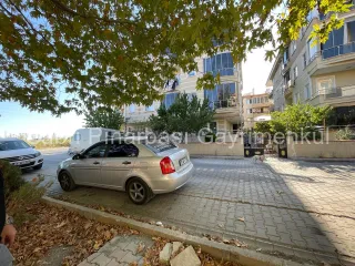 SABRİ PINARBAŞI'dan ALTINKUM'da SATILIK YÜKSEK GİRİŞ ÖN CEPHE 2+1 DAİRE