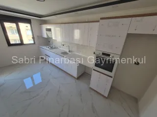 SABRİ PINARBAŞI'dan ÖNCEPHE AYRI MUTFAK 2+1 SIFIR DAİRE