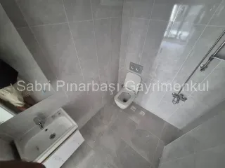 SABRİ PINARBAŞI'dan ÖNCEPHE AYRI MUTFAK 2+1 SIFIR DAİRE