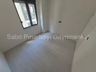 SABRİ PINARBAŞI'dan ÖNCEPHE AYRI MUTFAK 2+1 SIFIR DAİRE