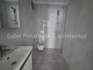 SABRİ PINARBAŞI'dan ÖNCEPHE AYRI MUTFAK 2+1 SIFIR DAİRE