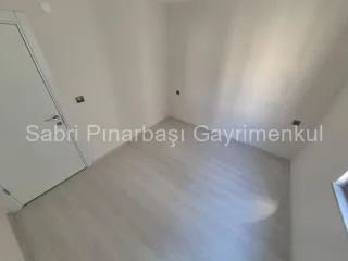 SABRİ PINARBAŞI'dan ÖNCEPHE AYRI MUTFAK 2+1 SIFIR DAİRE