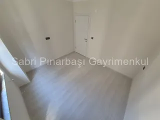 SABRİ PINARBAŞI'dan ÖNCEPHE AYRI MUTFAK 2+1 SIFIR DAİRE