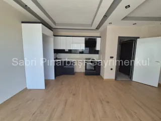 SABRİ PINARBAŞI'dan ALTINKUM'da SATILIK ÖNCEPHE YÜKSEK GİRİŞ 2+1 DAİRE