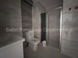 SABRİ PINARBAŞI'dan TEK YETKİLİ AKÇAY'da DOĞALGAZLI 2+1 DAİRE