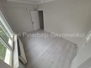 SABRİ PINARBAŞI'dan İKİZÇAY'da SATILIK 2+1 DAİRE