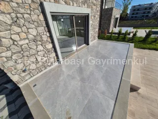 SABRİ PINARBAŞI GAYRİMENKUL'den AKÇAY'da SATILIK SIFIR TEK MÜSTAKİL HAVUZLU VİLLA