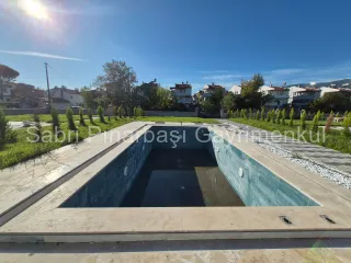SABRİ PINARBAŞI GAYRİMENKUL'den AKÇAY'da SATILIK SIFIR TEK MÜSTAKİL HAVUZLU VİLLA