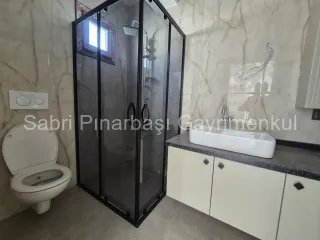 SABRİ PINARBAŞI GAYRİMENKUL'den AKÇAY'da SATILIK SIFIR TEK MÜSTAKİL HAVUZLU VİLLA