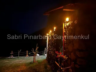 SABRİ PINARBAŞI'dan HAVRAN KARALAR'da SATILIK 12.300m2 TARLA İÇİNDE TAŞ EV