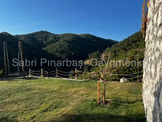 SABRİ PINARBAŞI'dan HAVRAN KARALAR'da SATILIK 12.300m2 TARLA İÇİNDE TAŞ EV