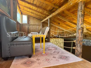 SABRİ PINARBAŞI'dan HAVRAN KARALAR'da SATILIK 12.300m2 TARLA İÇİNDE TAŞ EV