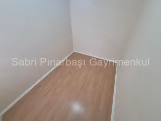 SABRİ PINARBAŞI'dan AKÇAY MERKEZ'de SATILIK 2+1 DAİRE