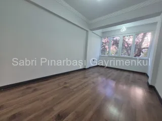 SABRİ PINARBAŞI 'dan AKÇAY'da SATILIK YÜKSEK GİRİŞ 3+1 ÖNCEPHE DAİRE