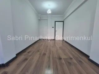 SABRİ PINARBAŞI 'dan AKÇAY'da SATILIK YÜKSEK GİRİŞ 3+1 ÖNCEPHE DAİRE