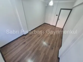 SABRİ PINARBAŞI 'dan AKÇAY'da SATILIK YÜKSEK GİRİŞ 3+1 ÖNCEPHE DAİRE