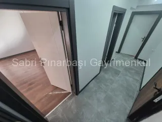 SABRİ PINARBAŞI 'dan AKÇAY'da SATILIK YÜKSEK GİRİŞ 3+1 ÖNCEPHE DAİRE