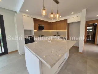 SABRİ PINARBAŞI'dan GÜRE'de ULTRA LÜKS SATILIK TEK MÜSTAKİL HAVUZLU VİLLA