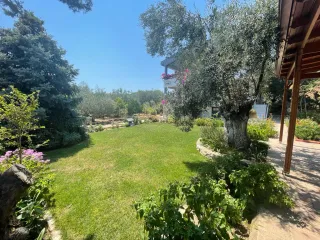 ALTINOLUK 'ta 1350 M2 ARSA İÇERİSİNDE SATILIK MÜSTAKİL VİLLA