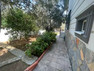 ALTINOLUK 'ta 1350 M2 ARSA İÇERİSİNDE SATILIK MÜSTAKİL VİLLA