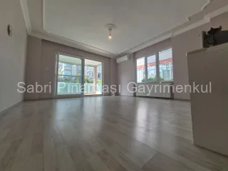 SABRİ PINARBAŞI'dan AKÇAY'da SATILIK GENİŞ ÖNCEPHE 3+1 DAİRE