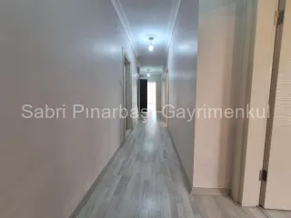 SABRİ PINARBAŞI'dan AKÇAY'da SATILIK GENİŞ ÖNCEPHE 3+1 DAİRE
