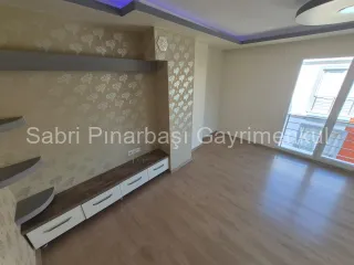 SABRİ PINARBAŞI'dan ALTINKUM'da SATILIK EBEVEYN BANYOLU DOĞALGAZLI 2+1 DAİRE