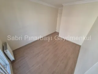 SABRİ PINARBAŞI'dan ALTINKUM'da SATILIK EBEVEYN BANYOLU DOĞALGAZLI 2+1 DAİRE
