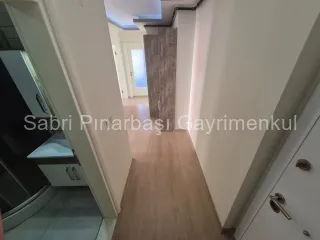 SABRİ PINARBAŞI'dan ALTINKUM'da SATILIK EBEVEYN BANYOLU DOĞALGAZLI 2+1 DAİRE