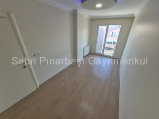 SABRİ PINARBAŞI'dan ALTINKUM'da SATILIK EBEVEYN BANYOLU DOĞALGAZLI 2+1 DAİRE