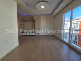 SABRİ PINARBAŞI'dan ALTINKUM'da SATILIK EBEVEYN BANYOLU DOĞALGAZLI 2+1 DAİRE