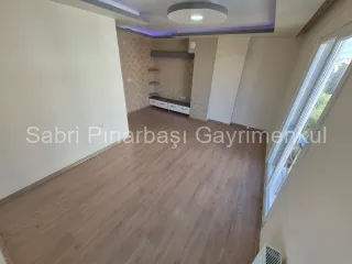 SABRİ PINARBAŞI'dan ALTINKUM'da SATILIK EBEVEYN BANYOLU DOĞALGAZLI 2+1 DAİRE